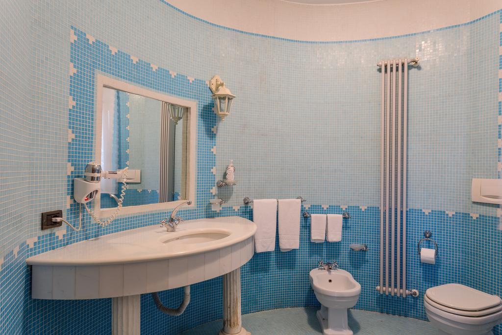 La Nuit Bed & Breakfast Bari Bilik gambar