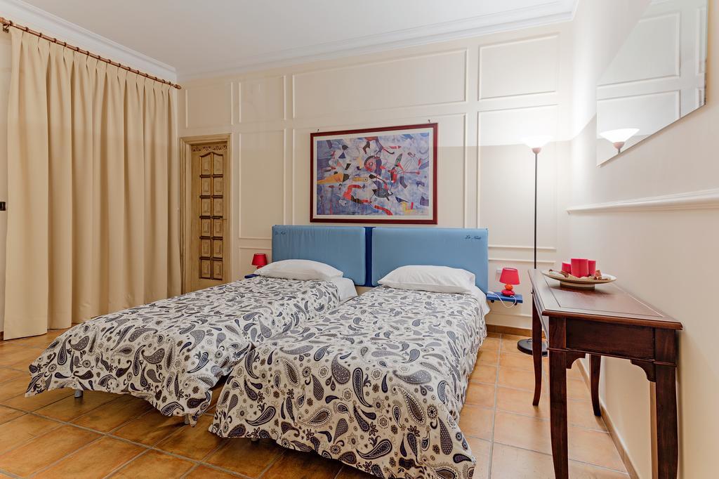 La Nuit Bed & Breakfast Bari Bilik gambar